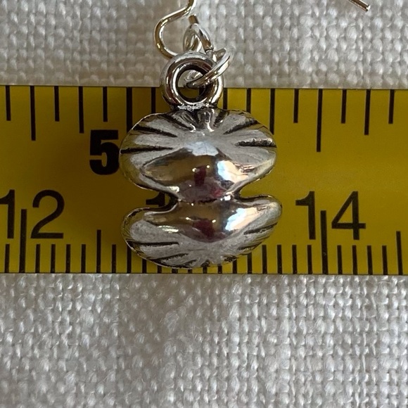 HAND CRAFTED EARRINGS Oyster Pearl Sterling Silver Petite Dangle Drop NWT - Picture 7 of 11